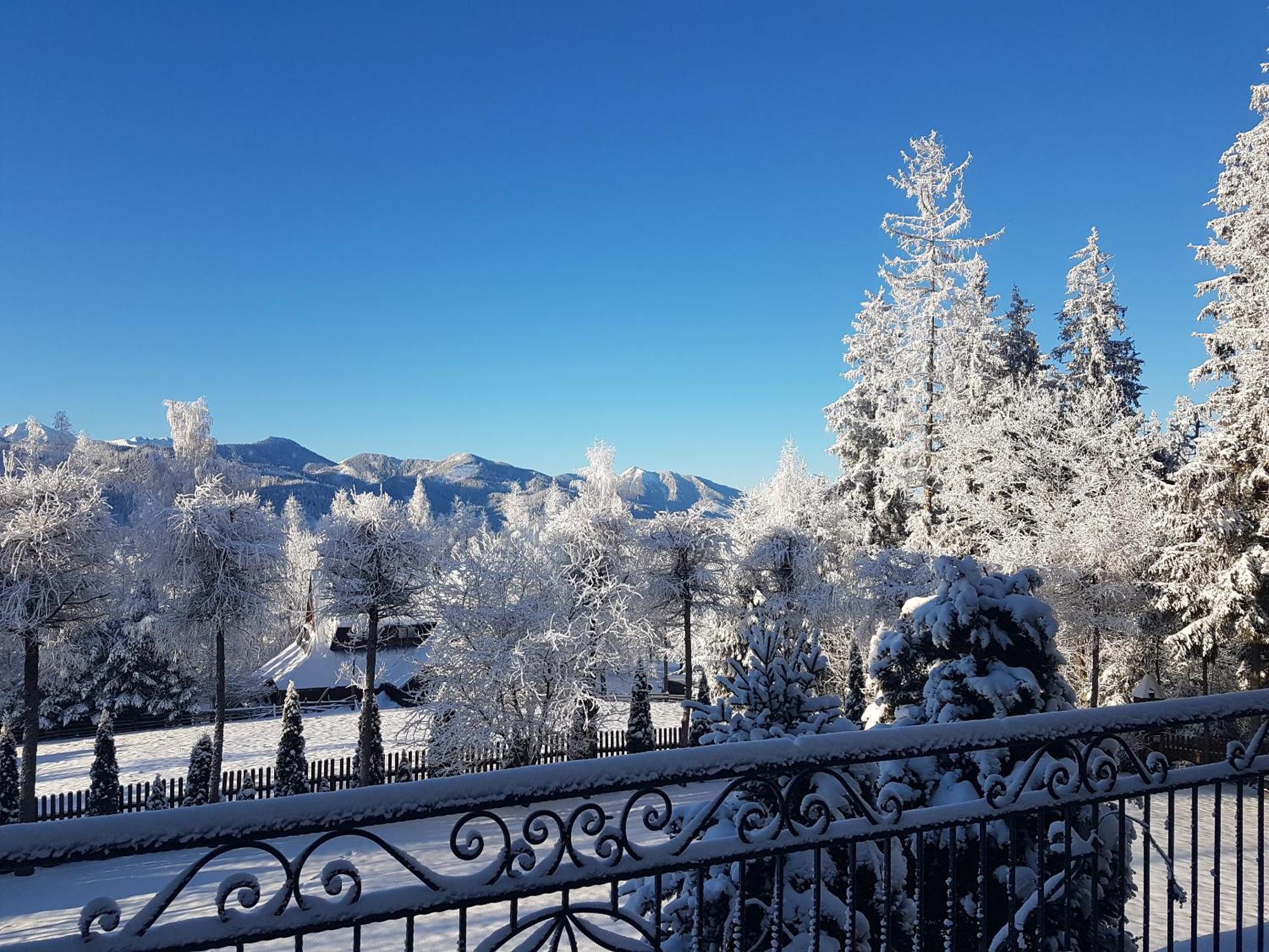 Willa U Podnoza Tatr Cztery Pory Roku Koscielisko Bagian luar foto